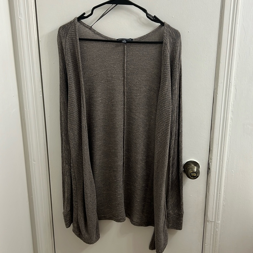 American Eagle lightweight gray cardigan
